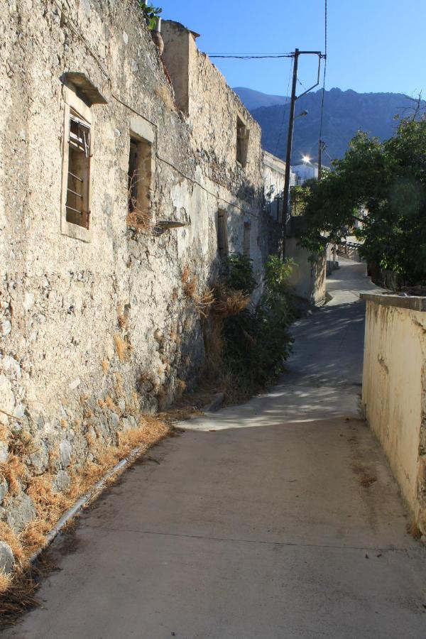 Fourfouras Cottage Exterior photo
