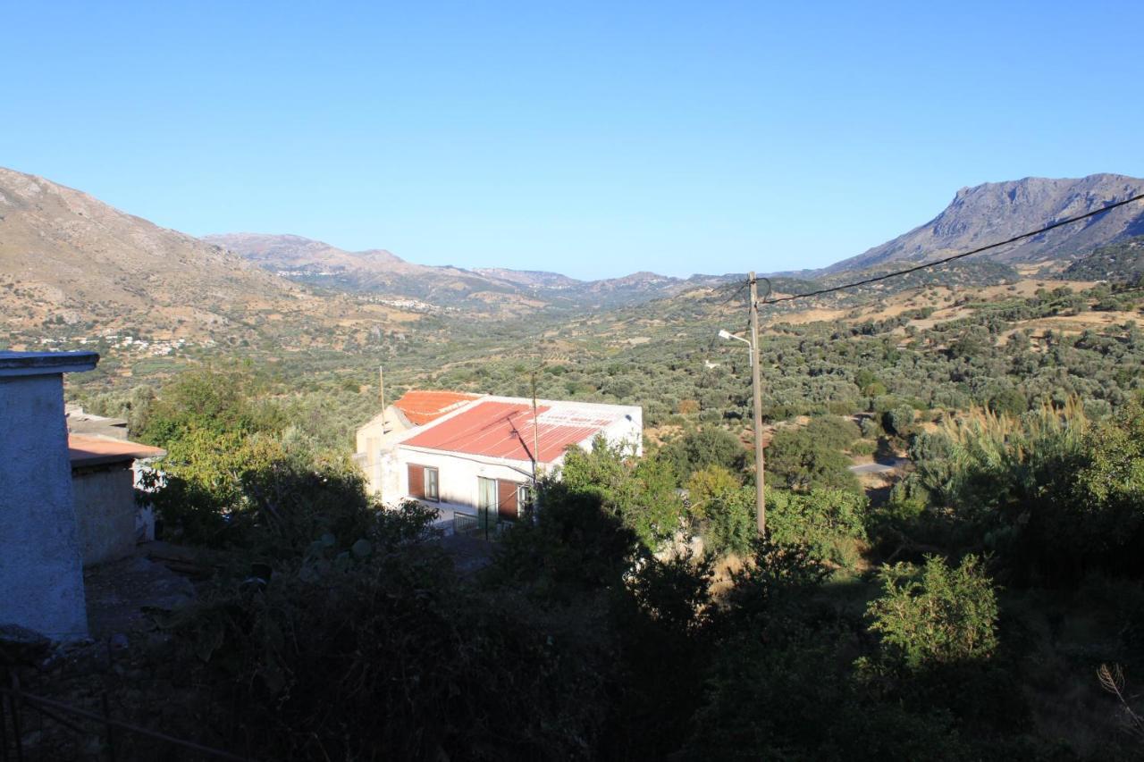 Fourfouras Cottage Exterior photo